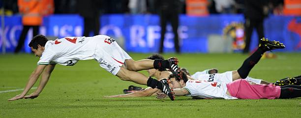 益扩大的背 益扩大的背