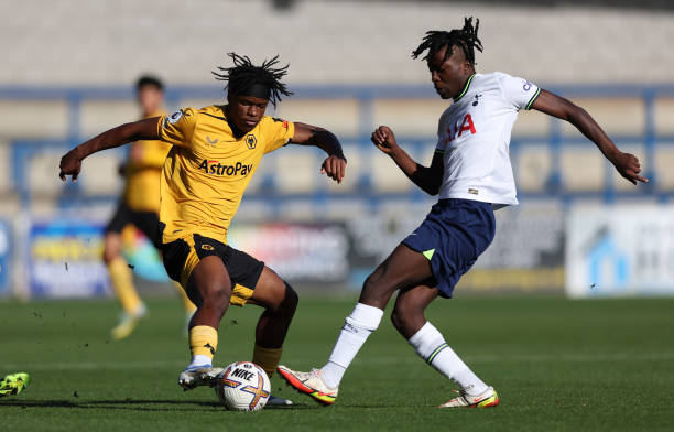 对手锋线冲 对手锋线冲